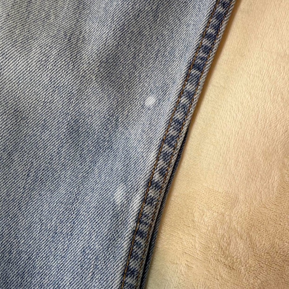 Women’s Vintage Levi’s Light Blue Boot Cut Jeans - Picture 5 of 9